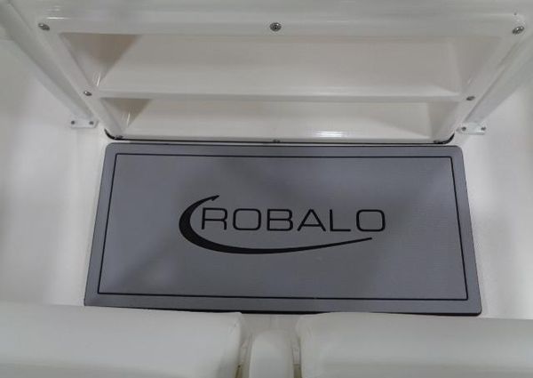 Robalo 246-CAYMAN image