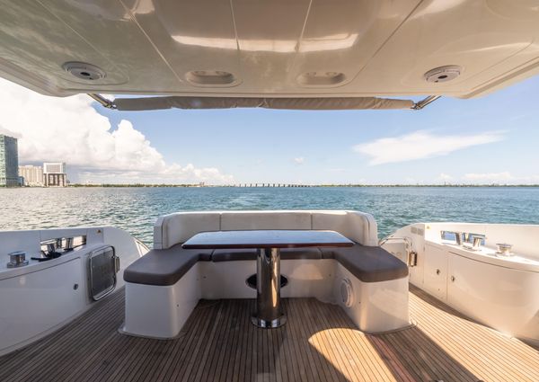 Azimut 64 Flybridge image