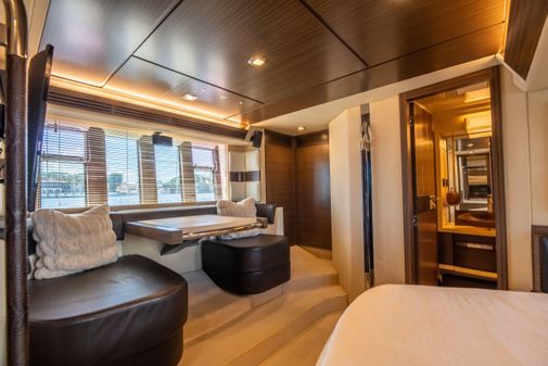 Azimut 64 Flybridge image