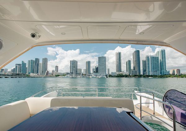 Azimut 64 Flybridge image