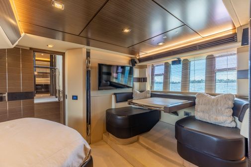 Azimut 64 Flybridge image