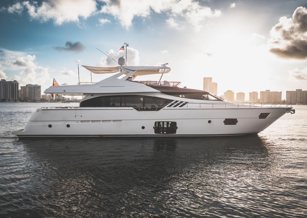 Ferretti Yachts 870 image