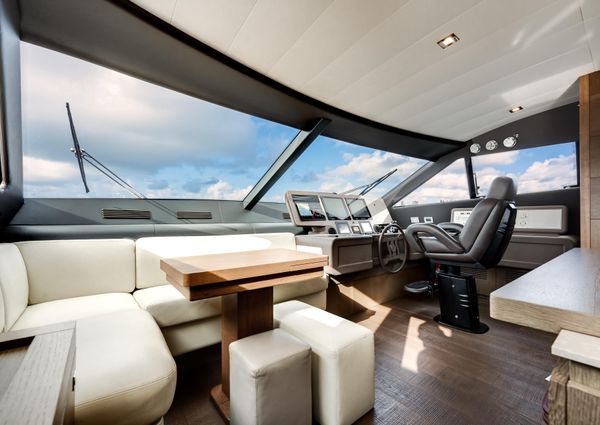 Ferretti Yachts 870 image