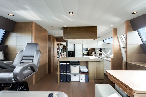 Ferretti Yachts 870 image