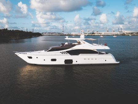 Ferretti Yachts 870 image