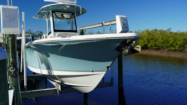 Sea Hunt Ultra 275 SE 