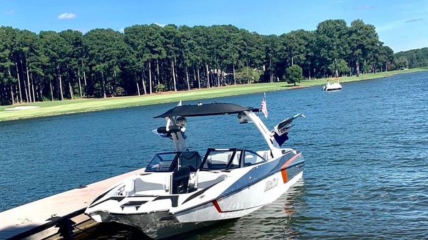 Malibu Wakesetter 24 MXZ