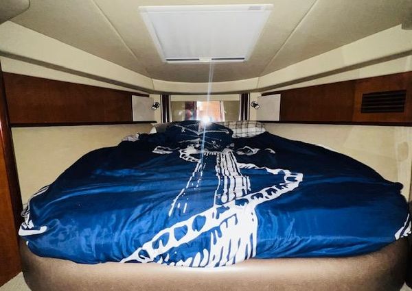 Sea Ray 390 Sundancer image