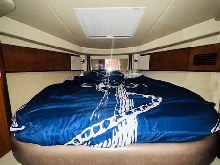 Sea Ray 390 Sundancer image