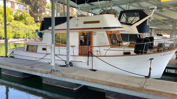 CHB TRI-CABIN
