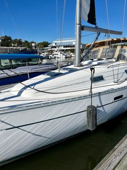 Beneteau 331 image