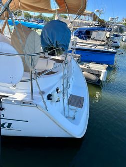 Beneteau 331 image