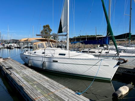 Beneteau 331 image