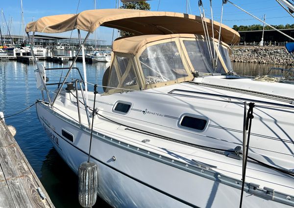 Beneteau 331 image