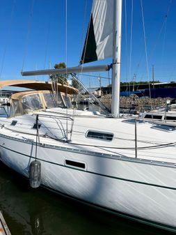 Beneteau 331 image