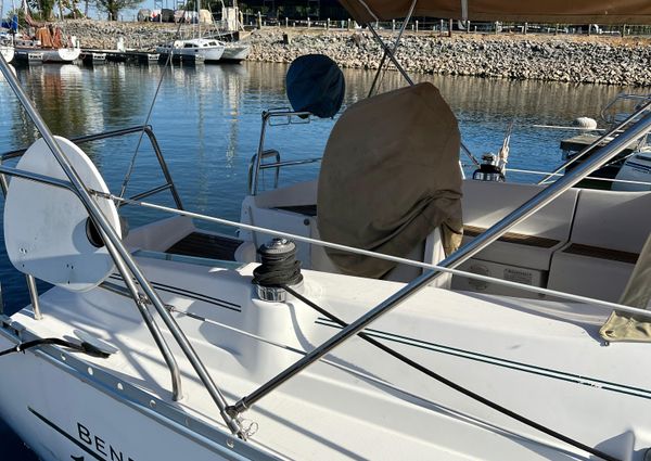 Beneteau 331 image