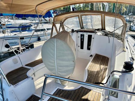 Beneteau 331 image