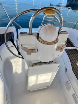 Beneteau 331 image