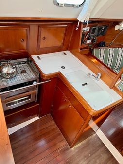 Beneteau 331 image