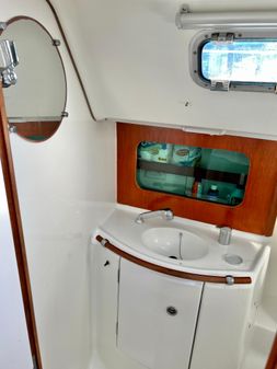 Beneteau 331 image