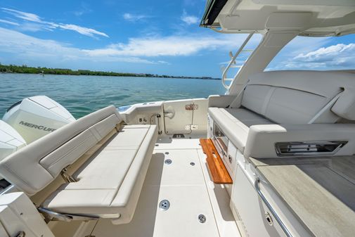 Boston Whaler 35 REALM image