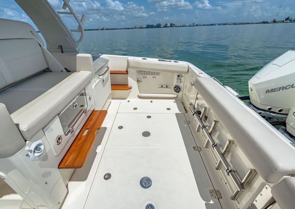 Boston Whaler 35 REALM image