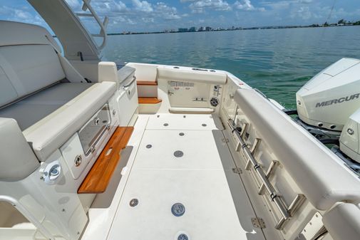 Boston Whaler 35 REALM image