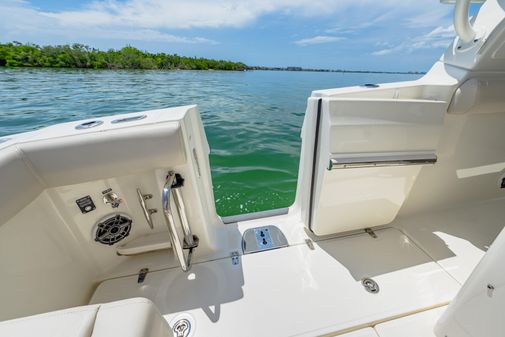 Boston Whaler 35 REALM image