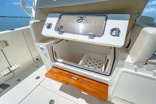 Boston Whaler 35 REALM image