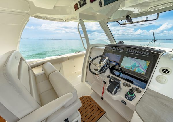 Boston Whaler 35 REALM image