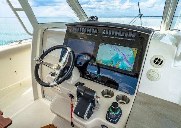 Boston Whaler 35 REALM image