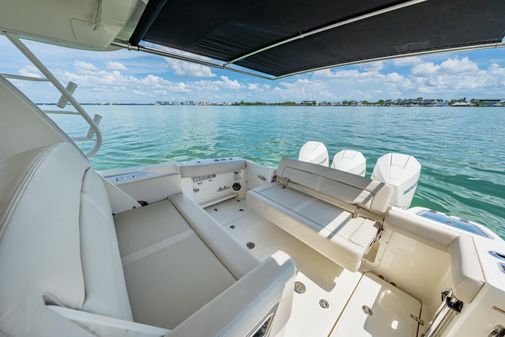 Boston Whaler 35 REALM image