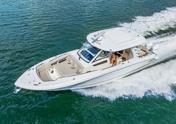 Boston Whaler 35 REALM image