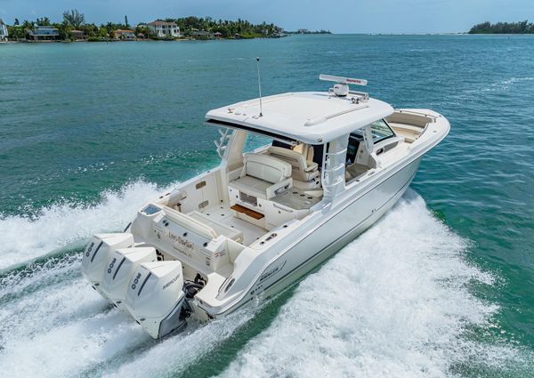 Boston Whaler 35 REALM image