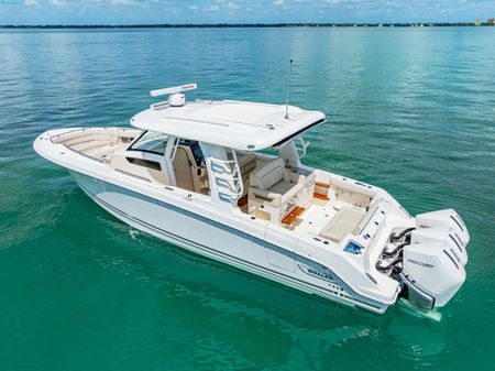 Boston Whaler 35 REALM image