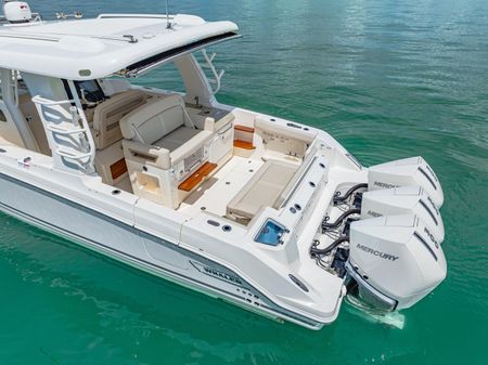 Boston Whaler 35 REALM image