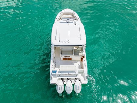 Boston Whaler 35 REALM image