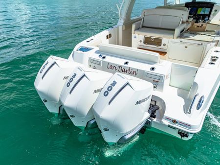 Boston Whaler 35 REALM image