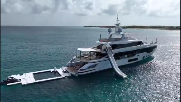 Azimut 38M Grande image