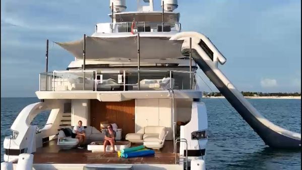 Azimut 38M Grande image