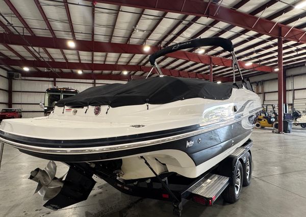 Rinker 276-CAPTIVA-BOWRIDER image