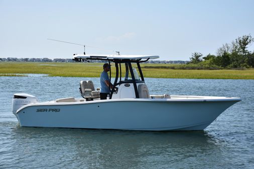 Sea-pro 239-CENTER-CONSOLE image