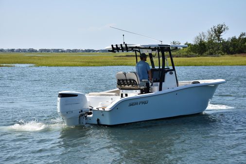 Sea-pro 239-CENTER-CONSOLE image