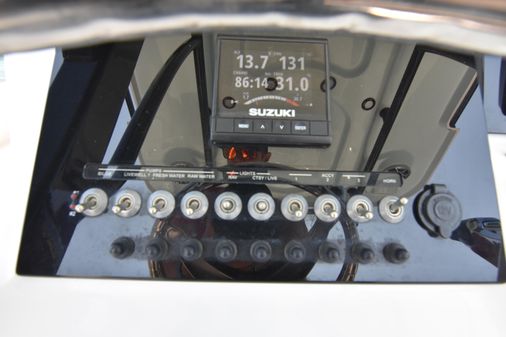 Sea-pro 239-CENTER-CONSOLE image