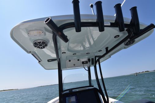 Sea-pro 239-CENTER-CONSOLE image