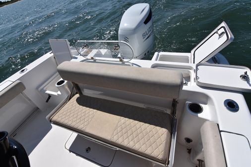 Sea-pro 239-CENTER-CONSOLE image