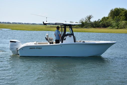 Sea-pro 239-CENTER-CONSOLE image