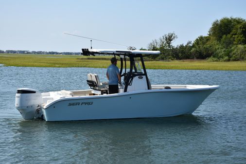 Sea-pro 239-CENTER-CONSOLE image