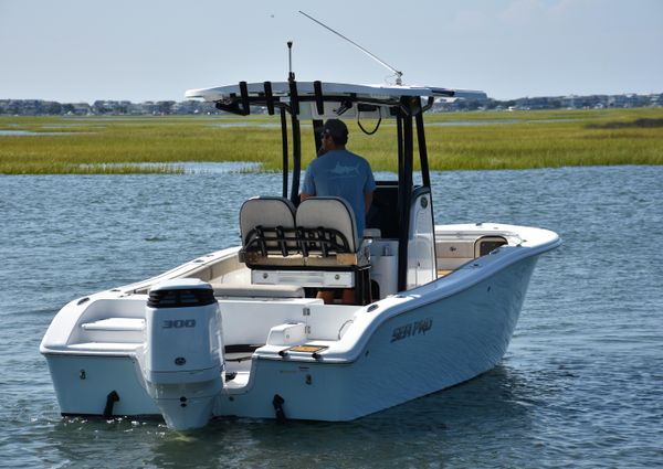 Sea-pro 239-CENTER-CONSOLE image