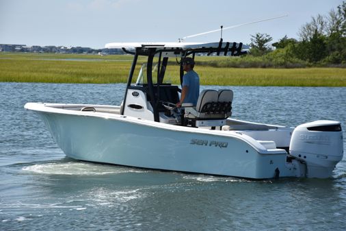 Sea-pro 239-CENTER-CONSOLE image